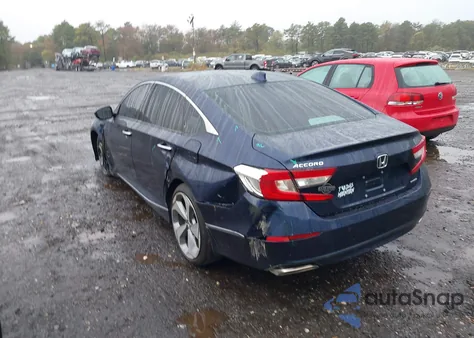 2018 Honda Accord Touring z USA, uszkodzony, nr VIN 1HGCV1F93JA011534